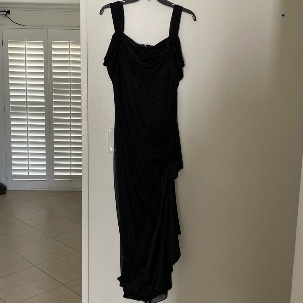 Alex Evenings Ruched Mesh Cold-Shoulder Sheath Dress In Black Size 16